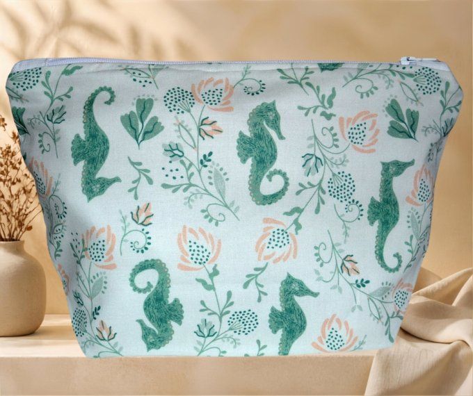 Trousse L'Atelier d'Eleatine Multi Usage Souple avec Broderie Élégante