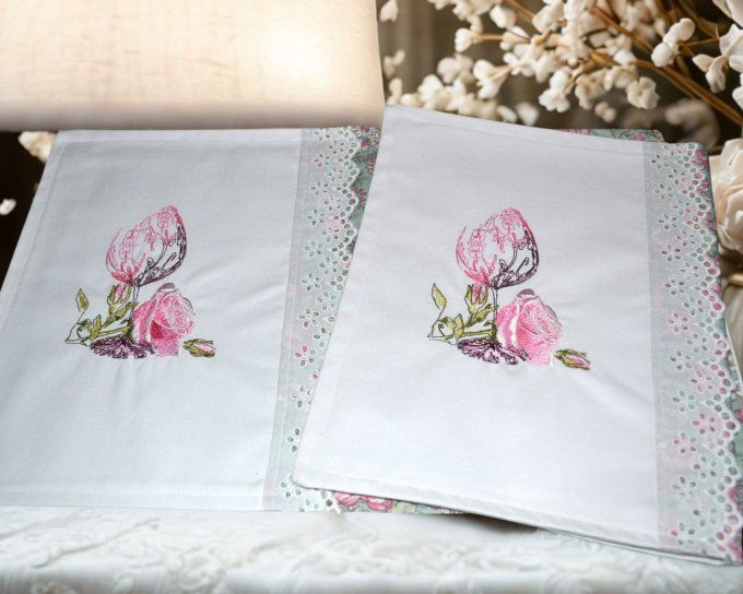 duo Sets de table brodés  