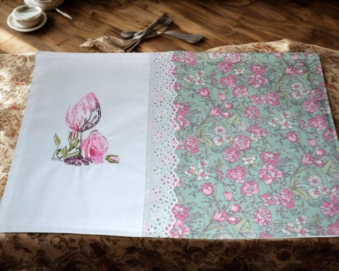 duo Sets de table brodés  