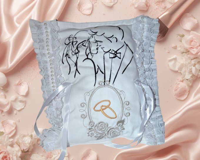 COUSSIN D'ALLIANCES brodé