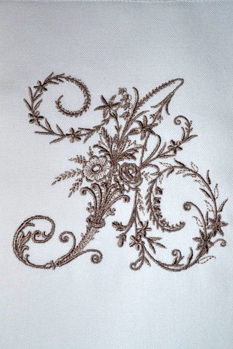 Monogramme Réf : VICTORIA
